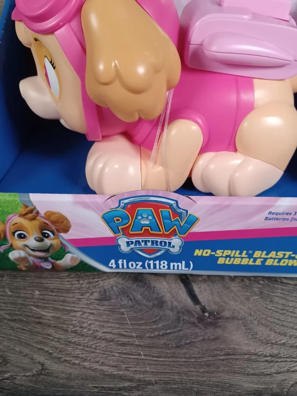 NIB Nickelodeon  PAW Patrol Skye No-Spill Blast-Off Bubble Blower Toy